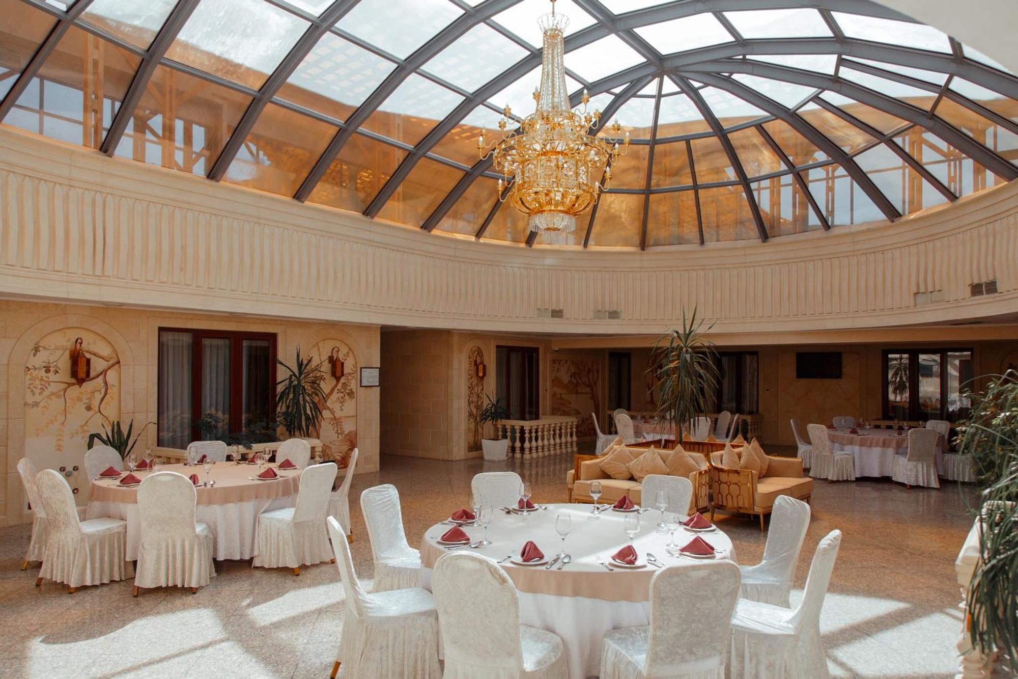 Jannat Resort Osh Bagian luar foto