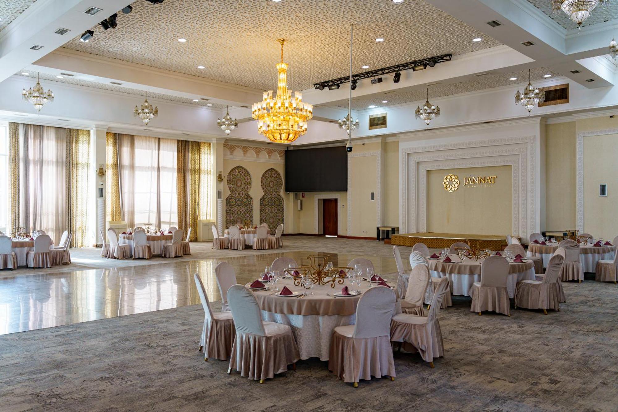 Jannat Resort Osh Bagian luar foto