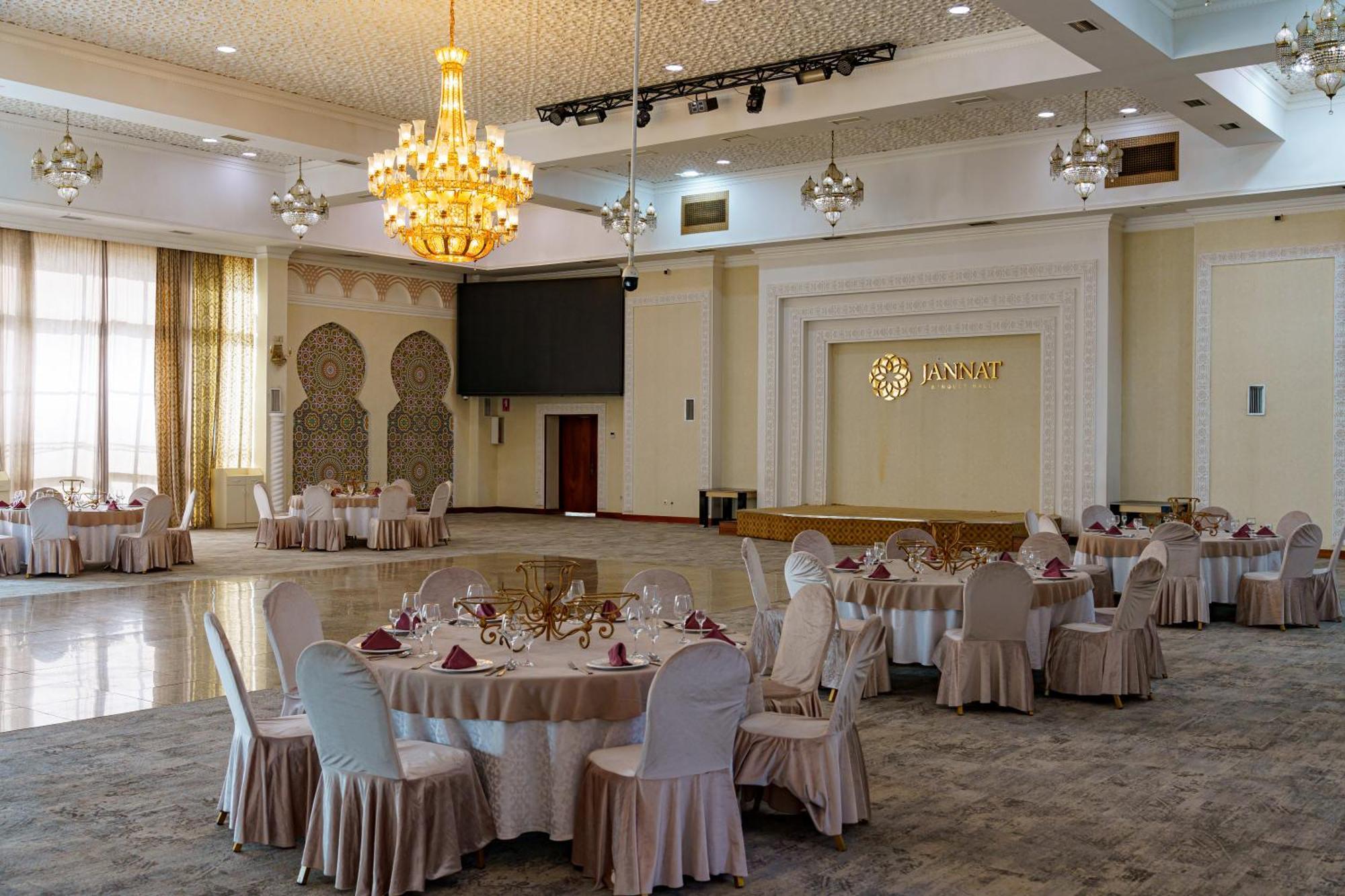 Jannat Resort Osh Bagian luar foto